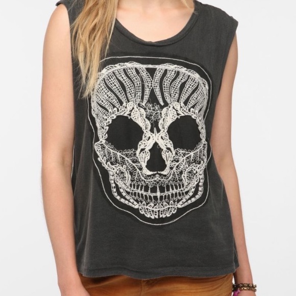 Truly Madly Deeply Tops - Urban Outfitters lace skull muscle tee ☀️